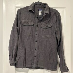 EUC Patagonia Men’s size small button down